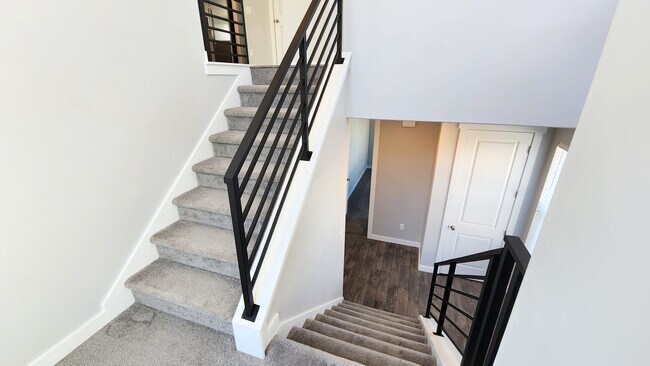 Building Photo - 2773 Tower Ml Wy