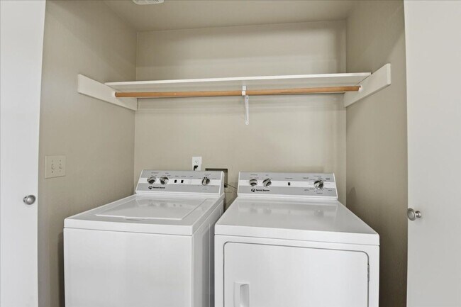 Building Photo - 3bd/2ba Granite Falls Home