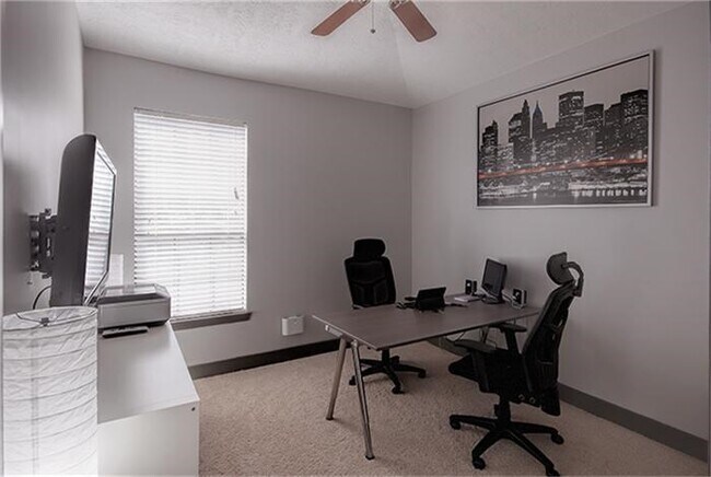 Building Photo - 1414 Emancipation Ave