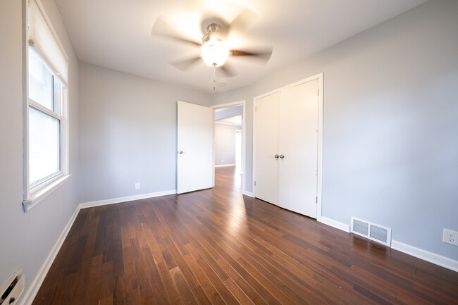 Building Photo - 7745 Vincent Ave S