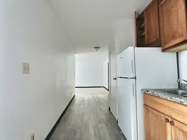 Building Photo - 360 Palisade Ave