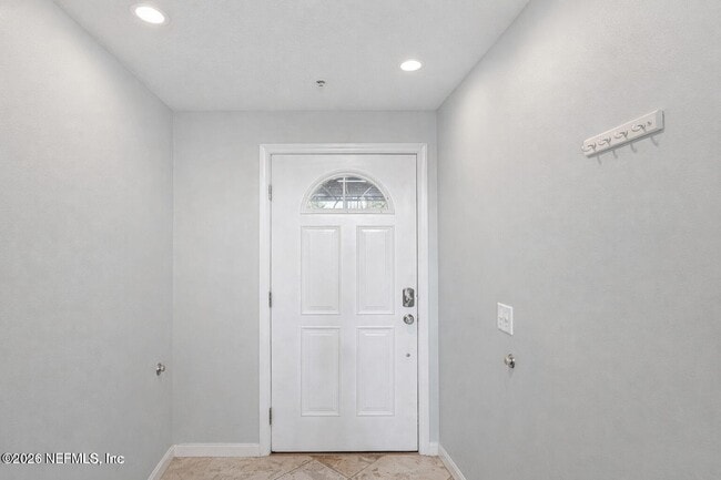 Building Photo - 445 8th Ave N