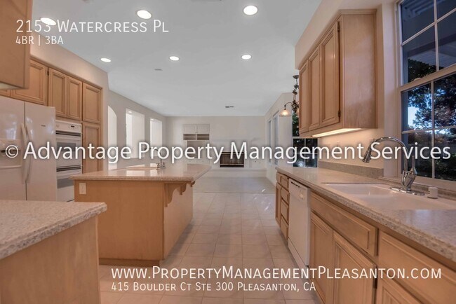 Building Photo - 2153 Watercress Pl