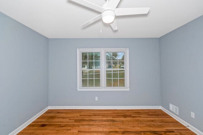 Building Photo - 2019 Knight Ct SE