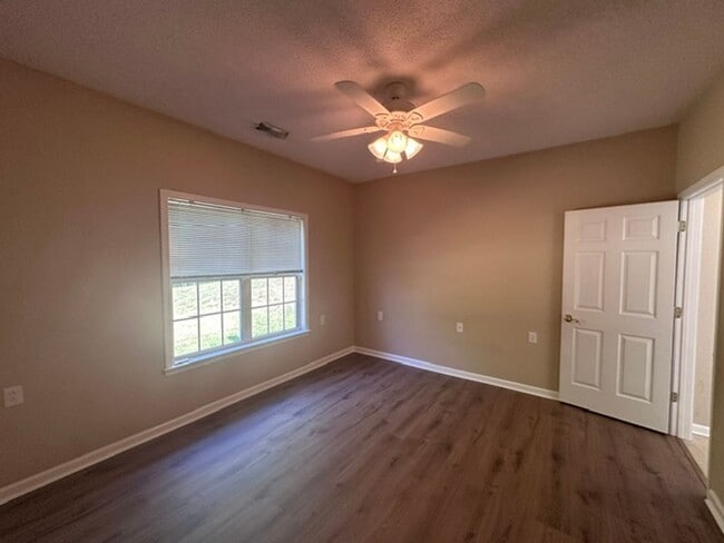 Building Photo - MOVE-IN READY!  SENIOR COMMUNITY 55+