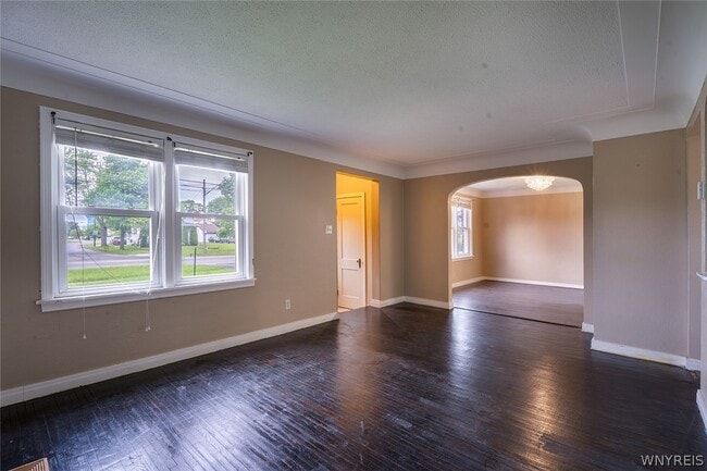 Building Photo - 845 Cleveland Dr