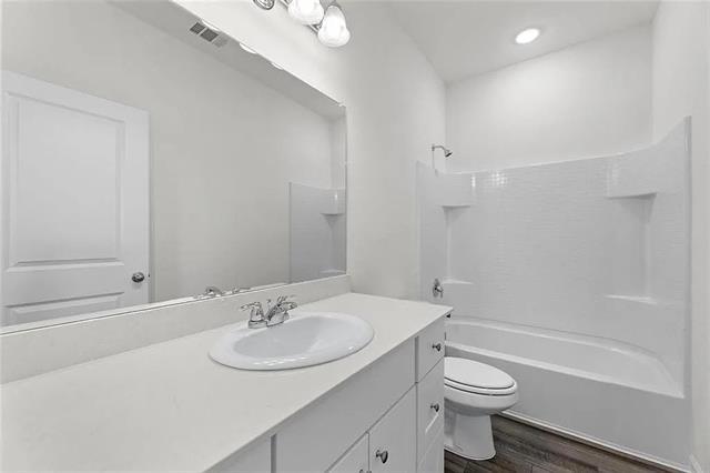 Building Photo - 783 Camden Dr