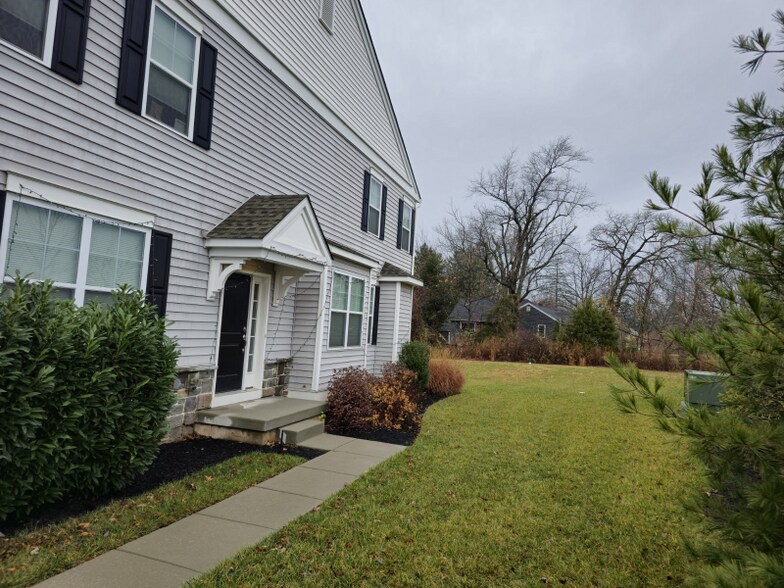 Building Photo - 100 Everleigh Dr