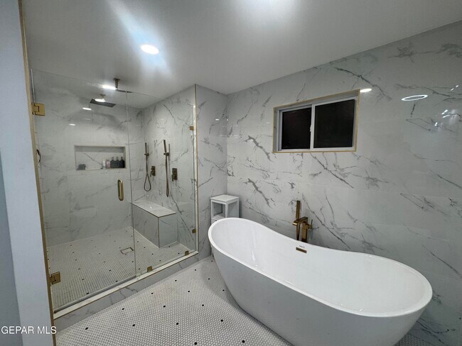 Building Photo - 6437 Dawn Dr