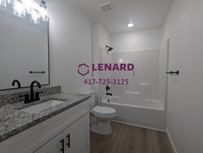 Building Photo - 2702 W Water St