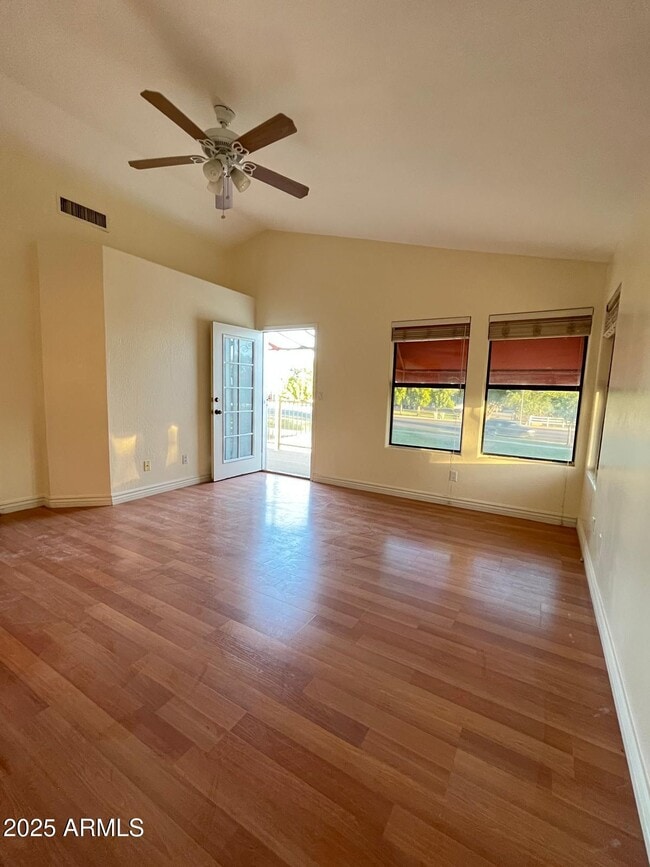 Building Photo - 5545 W Wethersfield Dr
