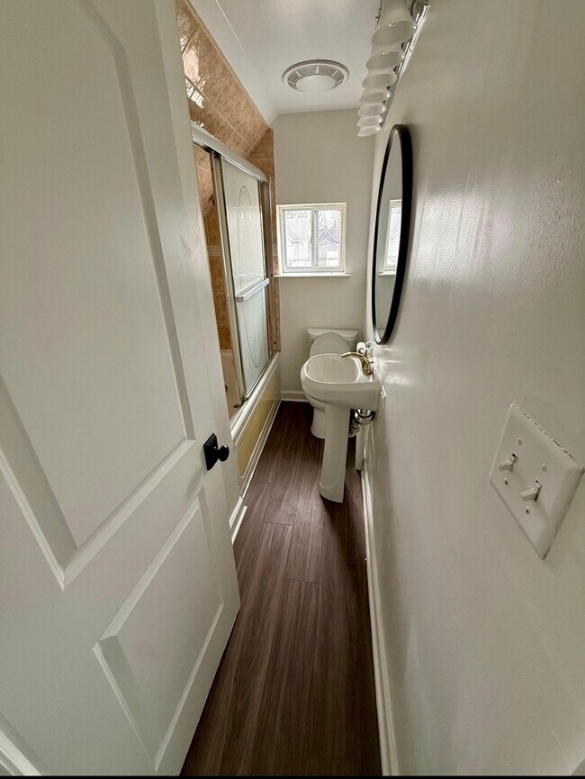 Building Photo - 309 Griswold St