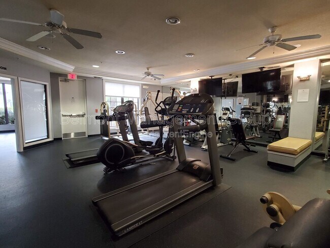 Building Photo - 5550 E Michigan St