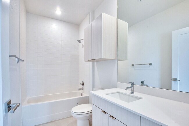 Building Photo - 4802 S Congress Ave