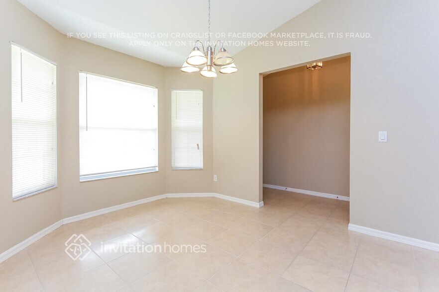 Building Photo - 391 Vitorio St