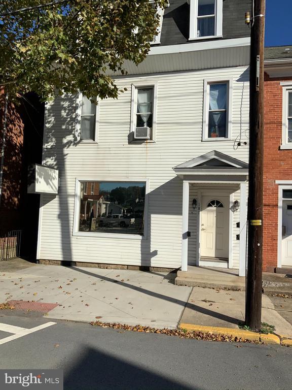 Building Photo - 181 S Tulpehocken St