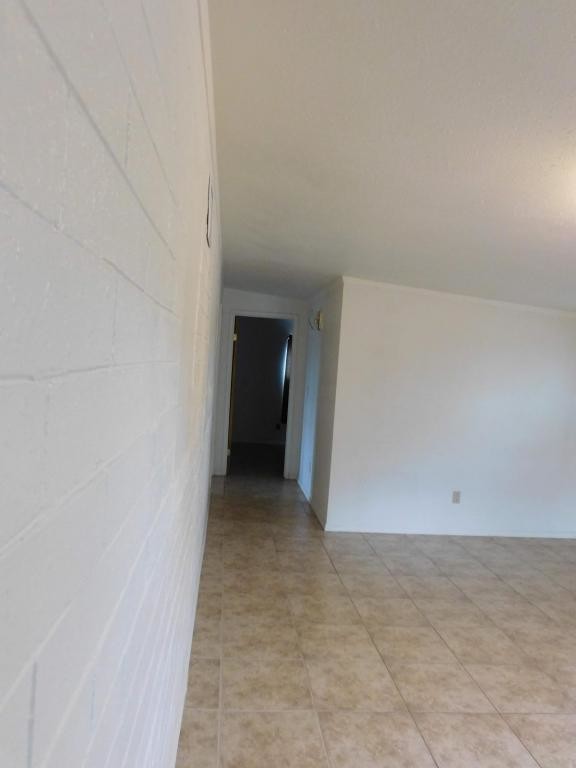 Building Photo - 154 E Papago Way