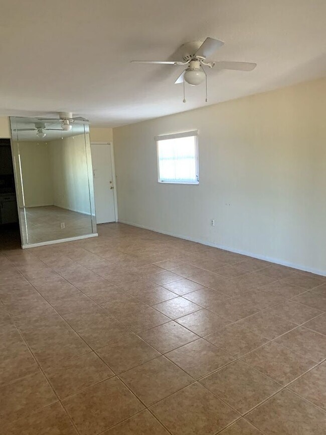 Building Photo - First Month Free !!!!!  Huge two bedroom t...
