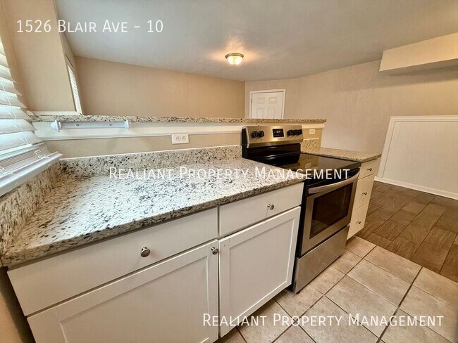 Building Photo - 1526 Blair Ave