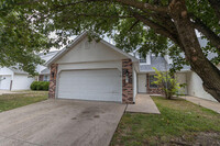 Building Photo - 304 Nikki Way