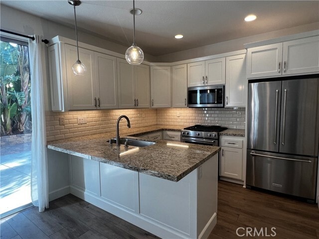 Building Photo - 12 Campamento