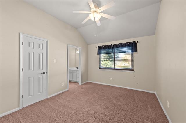 Building Photo - 1518 Lakeview Dr