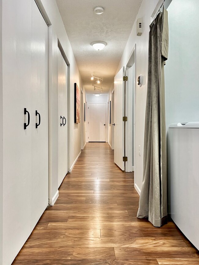 Building Photo - The Webster Street Retreat: A Fabulous Hot...