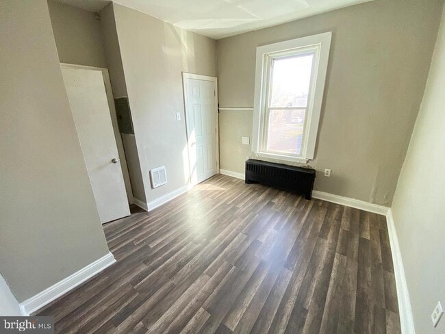 Building Photo - 2930 Frankford Ave