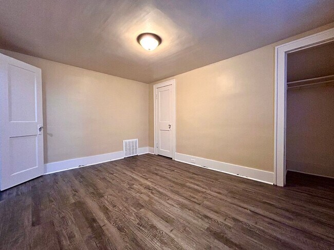 Building Photo - Three Bedroom Home in Northeast Grand Rapids