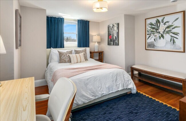 Building Photo - 17 Cedar Terrace