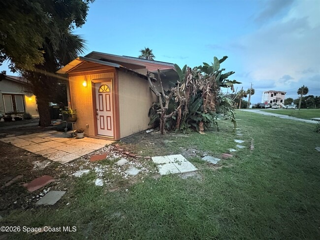Building Photo - 2910 Riverview Dr
