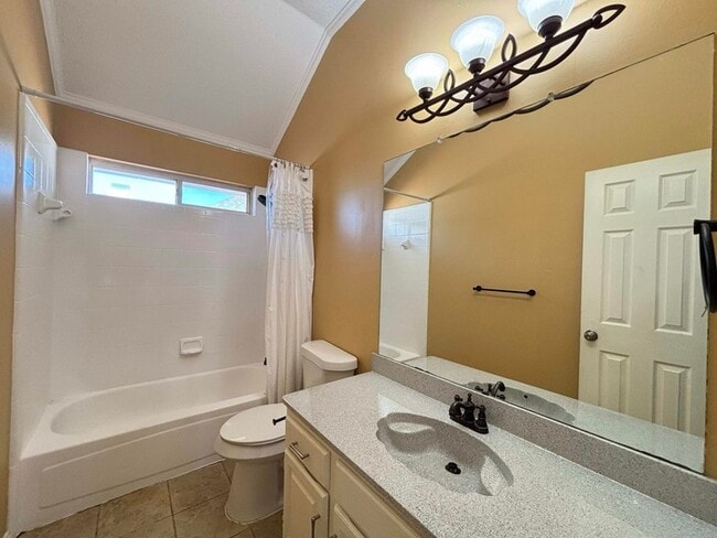 Building Photo - 2108 Arbor Creek Dr