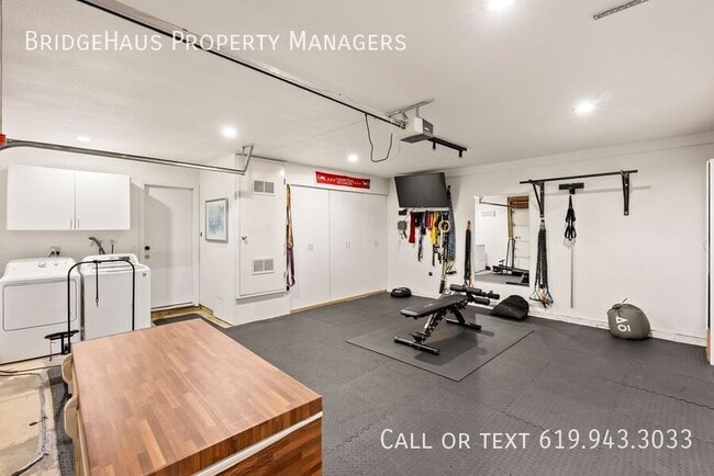 Building Photo - 3214 Mira Mesa Ave