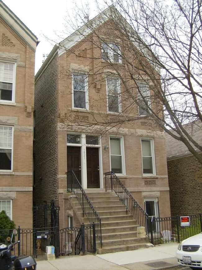 Building Photo - 1821 N Hermitage