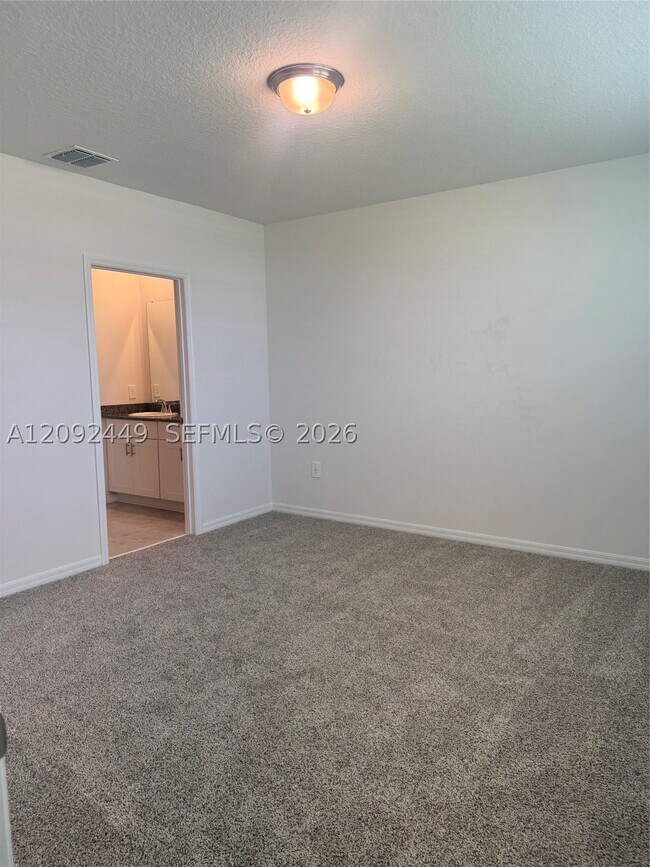 Building Photo - 3889 Giorgio Dr
