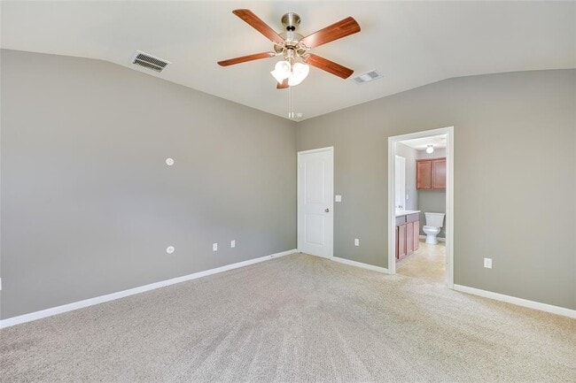 Building Photo - 371 Purple Martin Ave