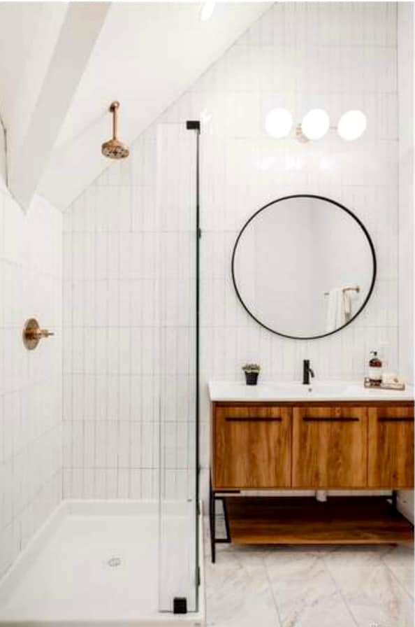 Building Photo - 807 E 22nd Ave