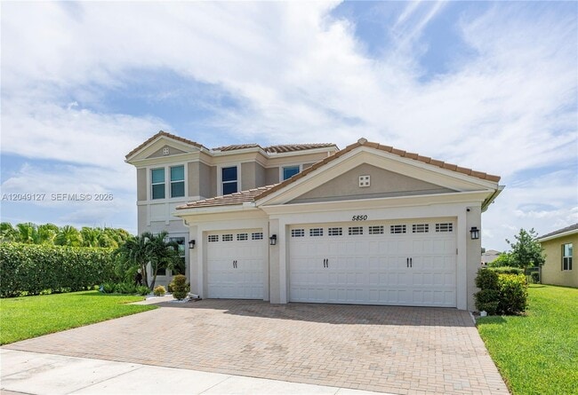 Building Photo - 5850 Whippoorwill Cir