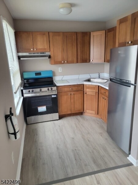 Building Photo - 37 E Main St