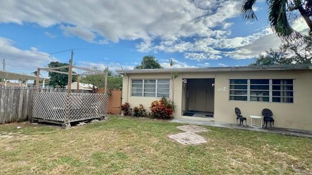 Building Photo - 1930 Thomas St