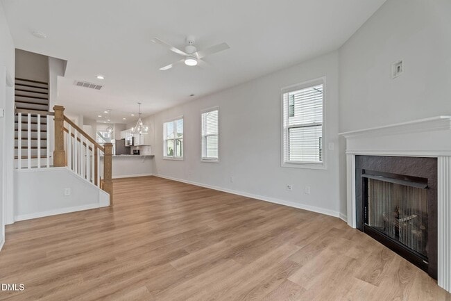 Building Photo - 745 Putney Hl Rd