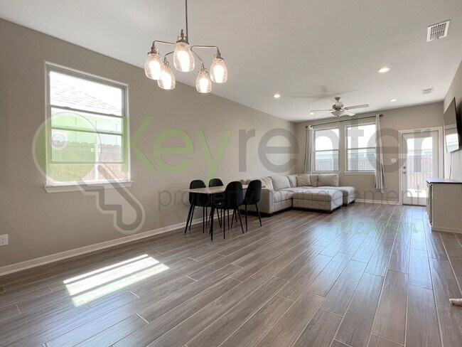 Building Photo - Beautiful Brand New  4bed/3 bath House in ...