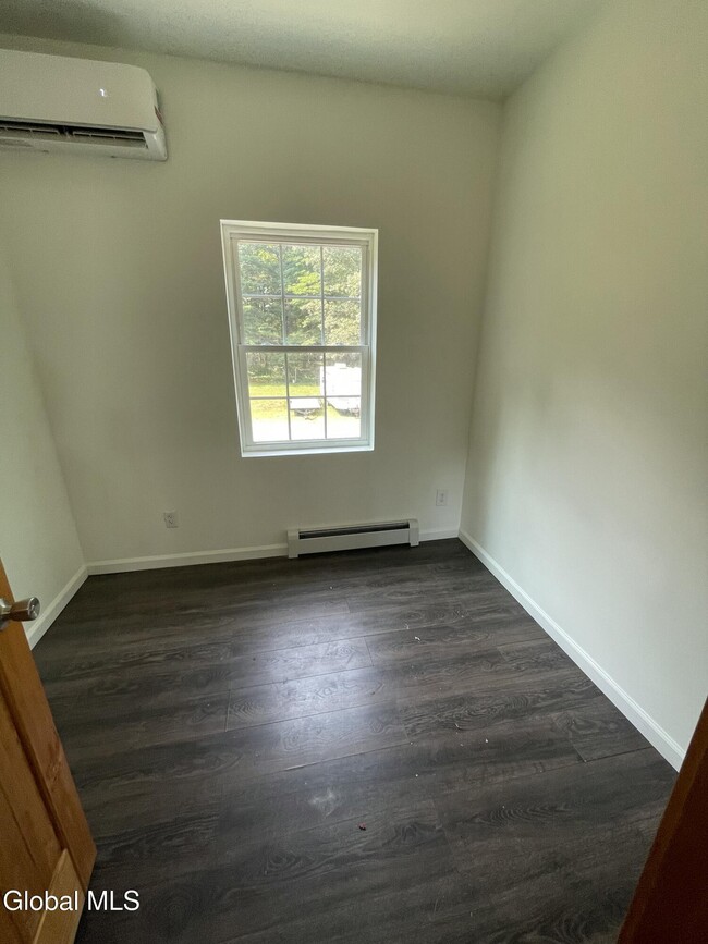 Building Photo - 4282 NY-50