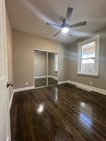 Building Photo - 2704 W 15th Ave