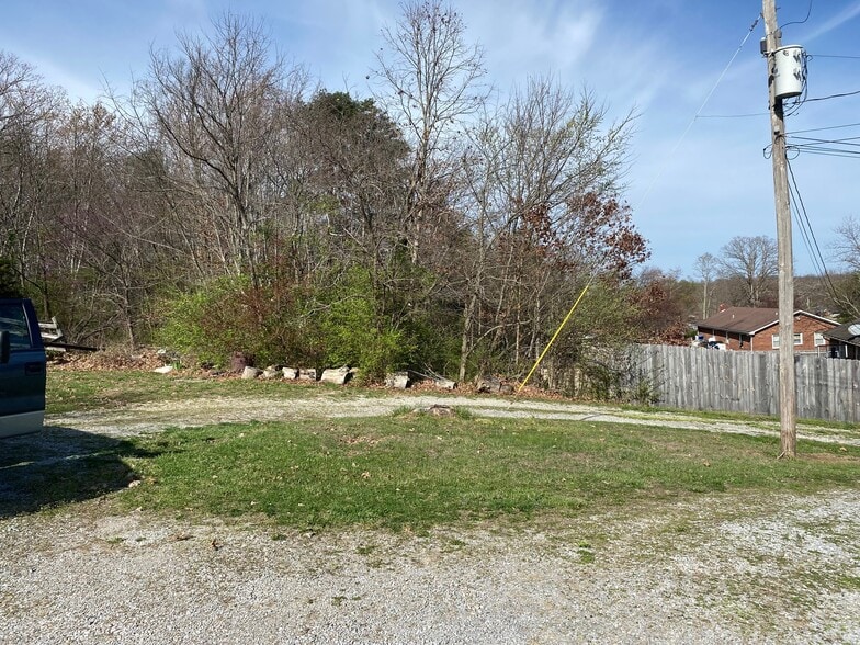 Building Photo - 1620 Neals Creek Rd