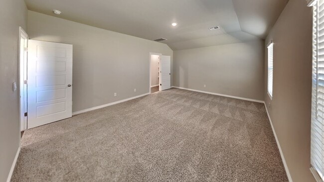 Building Photo - Very Nice 4 Bedroom 2 Bath Home in Piedmont Schools