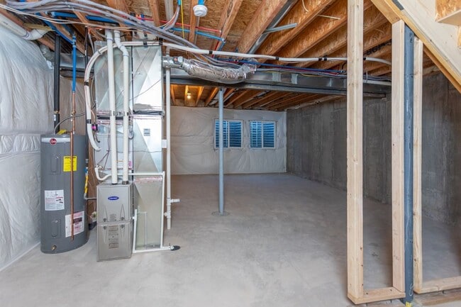 Building Photo - Stylish 3-Bedroom Townhome with Fireplace, Modern Kitchen & Spacious Layout!