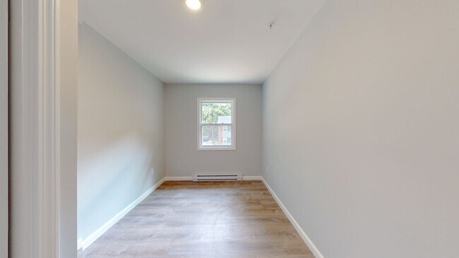 Building Photo - 73 Barth Wy