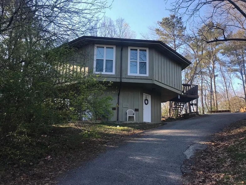 Building Photo - 735 Germantown Cir