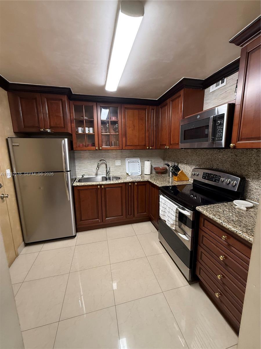 Building Photo - 200 177th Dr